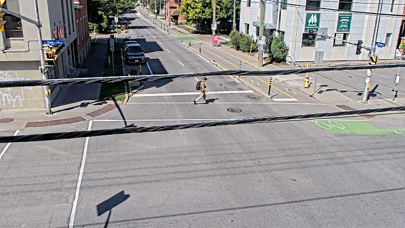 Traffic camera image at 2025-09-14 17:41:00