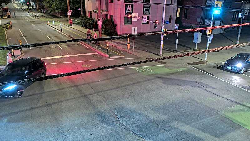 Traffic camera image at 2025-07-31 01:40:57
