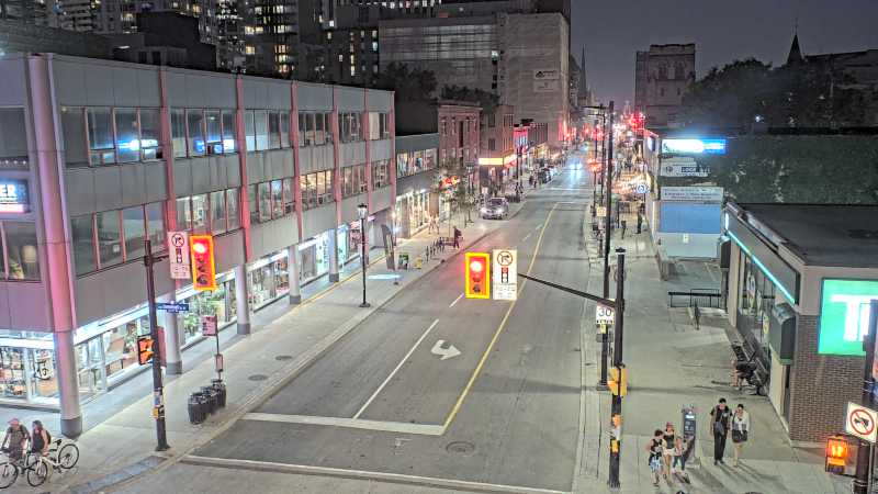 Traffic camera image at 2025-08-04 01:20:53