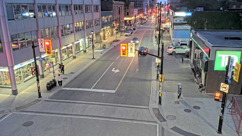 Traffic camera image at 2025-08-25 00:16:03