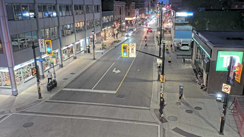 Traffic camera image at 2025-08-25 00:25:58