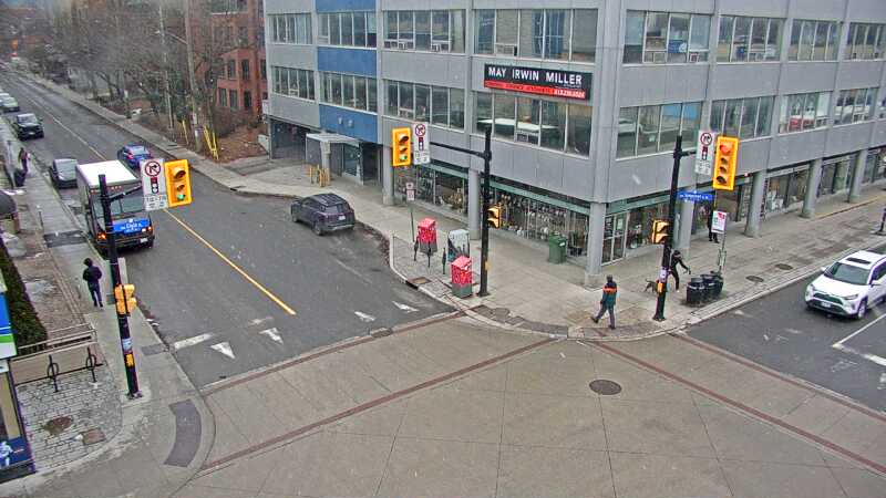 Traffic camera image at 2025-03-25 13:55:52