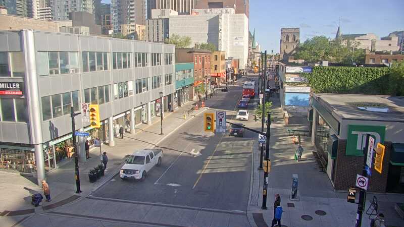 Traffic camera image at 2025-05-20 11:50:55