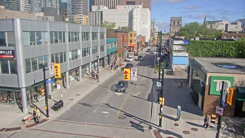 Traffic camera image at 2025-05-20 12:45:49