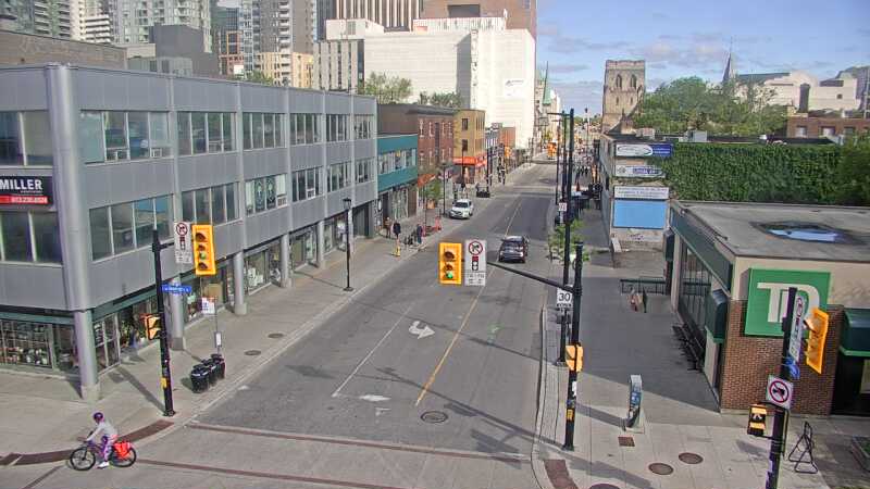 Traffic camera image at 2025-05-20 12:50:51