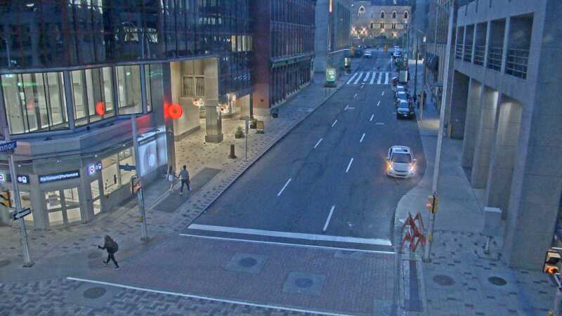Traffic camera image at 2025-08-25 00:11:00