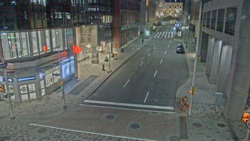Traffic camera image at 2025-08-25 00:25:58