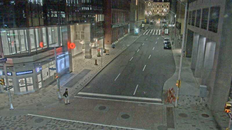 Traffic camera image at 2025-08-25 00:35:59