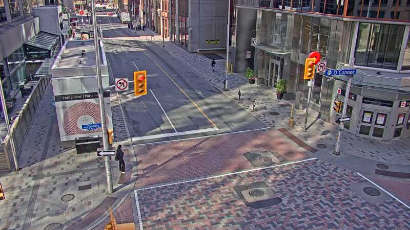 Traffic camera image at 2025-09-14 17:06:09