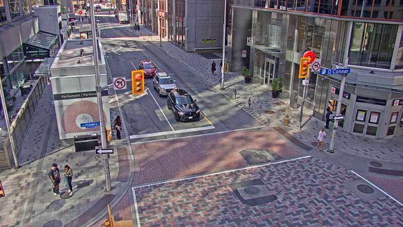 Traffic camera image at 2025-09-14 17:11:09