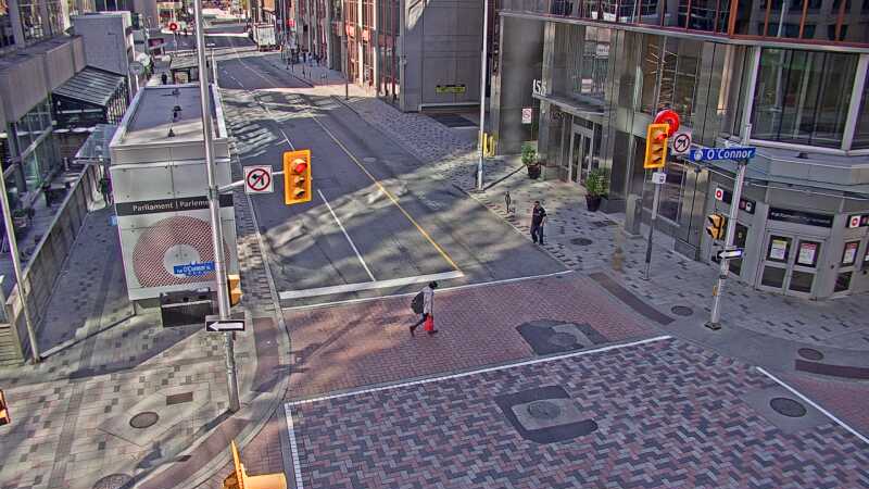 Traffic camera image at 2025-09-14 17:30:58