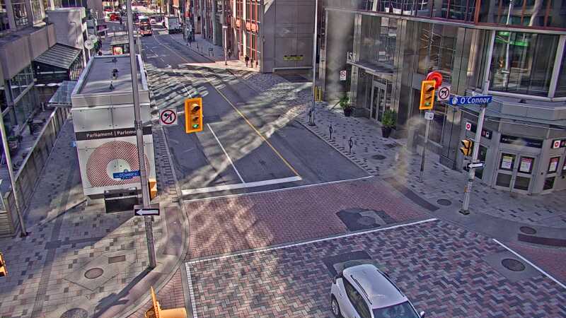 Traffic camera image at 2025-09-14 17:51:14