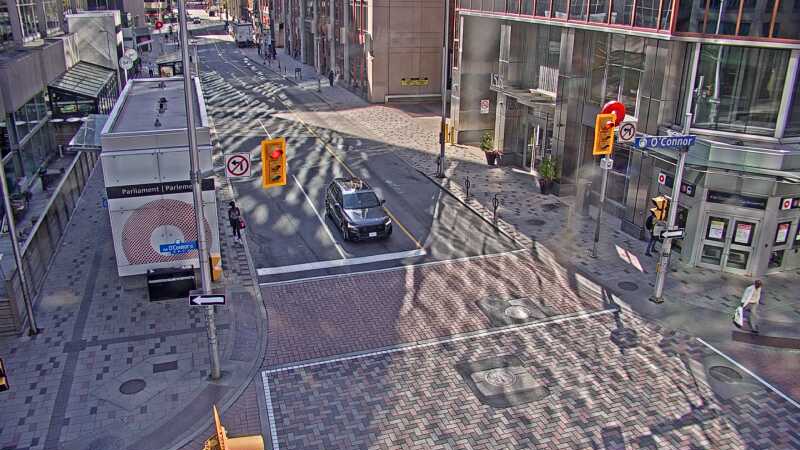 Traffic camera image at 2025-09-14 18:31:12