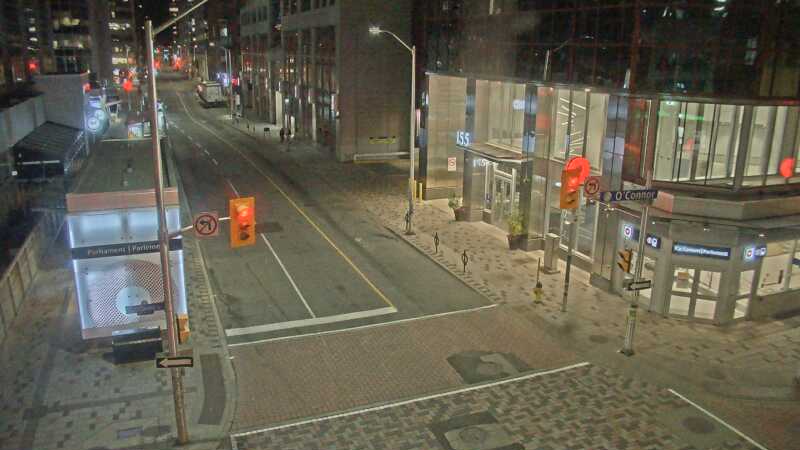 Traffic camera image at 2025-09-18 05:05:58