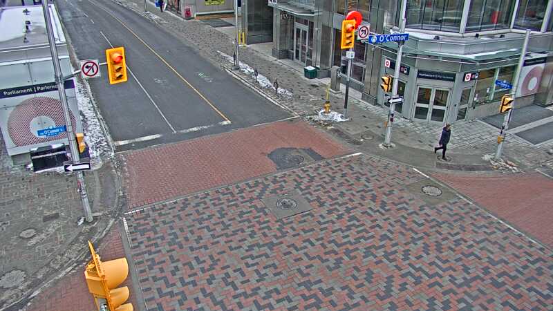 Traffic camera image at 2025-03-09 13:20:52