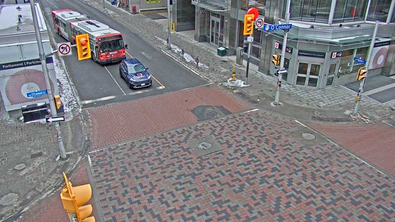 Traffic camera image at 2025-03-09 13:41:12