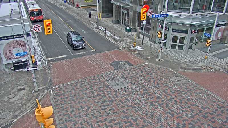 Traffic camera image at 2025-03-09 14:37:20