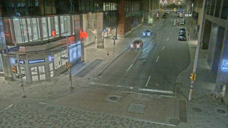 Traffic camera image at 2025-04-25 07:00:39