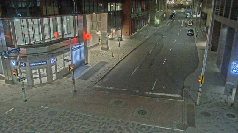 Traffic camera image at 2025-04-25 07:40:33
