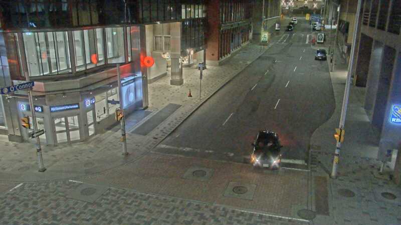 Traffic camera image at 2025-04-25 08:10:46