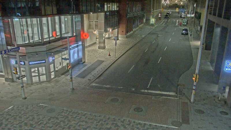 Traffic camera image at 2025-04-25 08:15:35