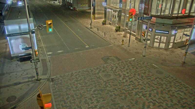 Traffic camera image at 2025-05-09 06:05:45