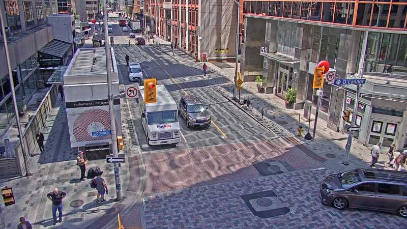 Traffic camera image at 2025-06-30 16:41:02