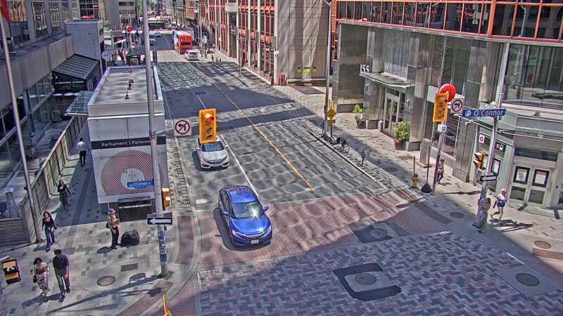 Traffic camera image at 2025-06-30 16:46:08