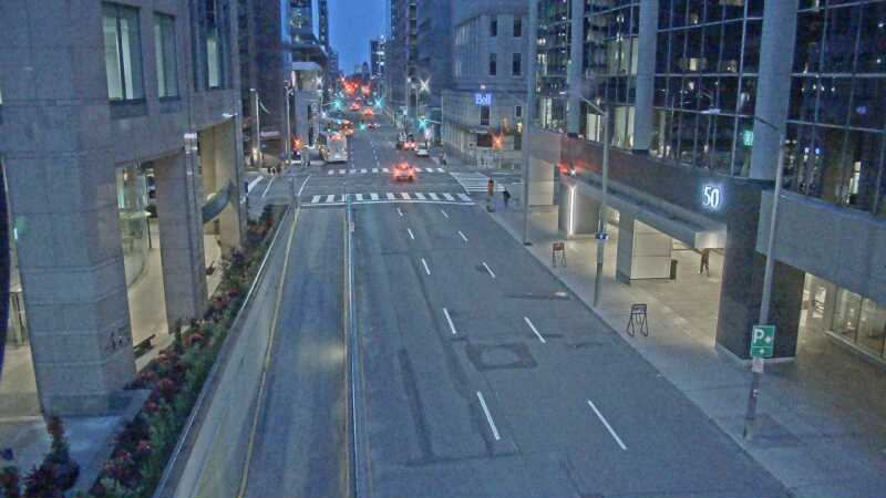 Traffic camera image at 2025-07-06 01:16:00