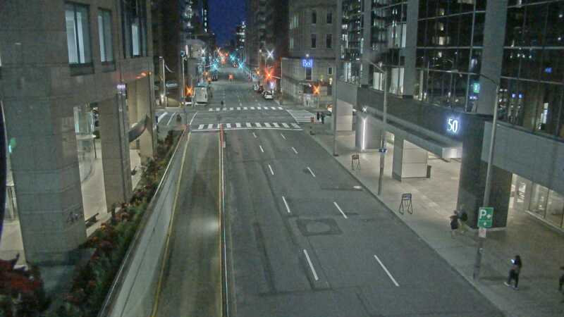 Traffic camera image at 2025-07-06 01:37:40