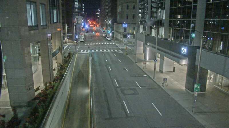 Traffic camera image at 2025-07-06 02:00:59