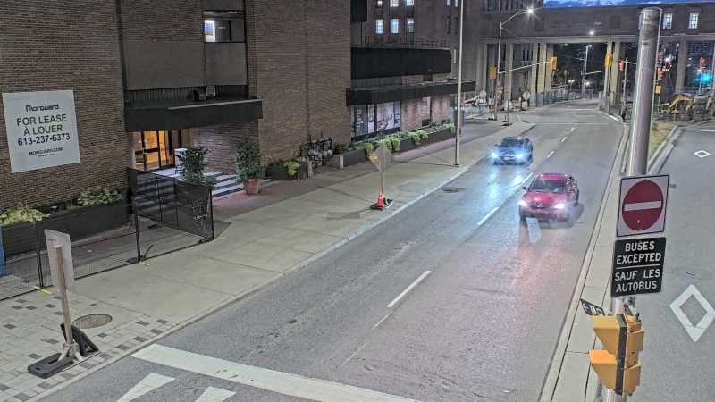 Traffic camera image at 2025-08-25 00:31:02