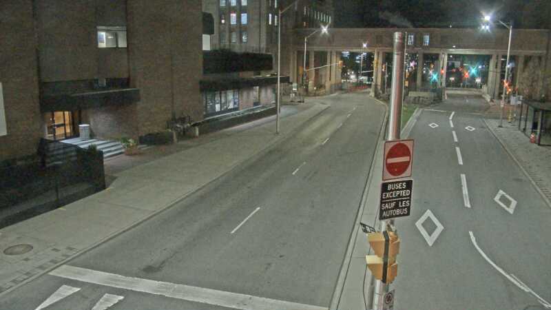 Traffic camera image at 2025-05-09 07:05:44