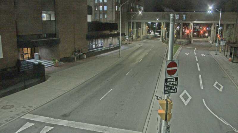 Traffic camera image at 2025-05-09 07:40:56