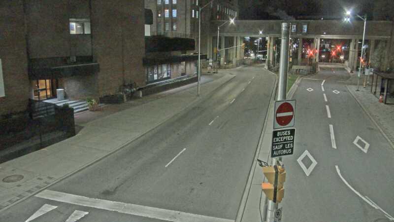 Traffic camera image at 2025-05-09 08:05:51