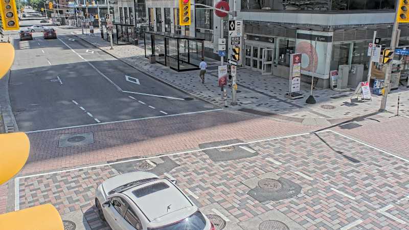 Traffic camera image at 2025-06-30 18:51:11