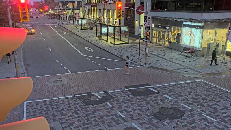 Traffic camera image at 2025-07-31 00:46:05