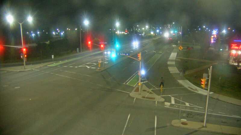 Traffic camera image at 2025-08-04 01:40:57