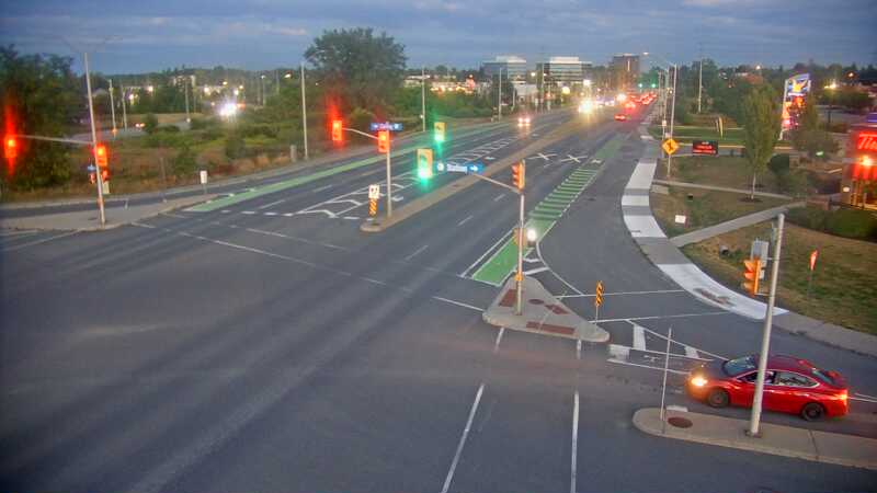 Traffic camera image at 2025-08-25 00:11:02