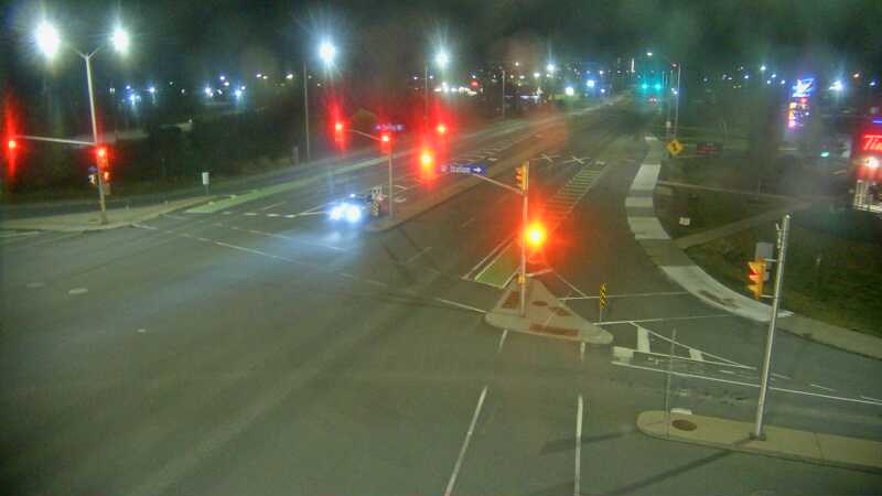 Traffic camera image at 2025-08-25 04:06:01