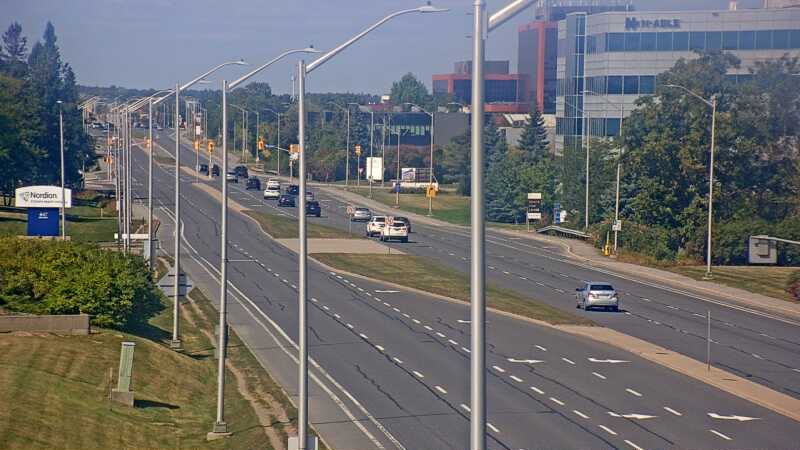 Traffic camera image at 2025-09-14 17:21:04