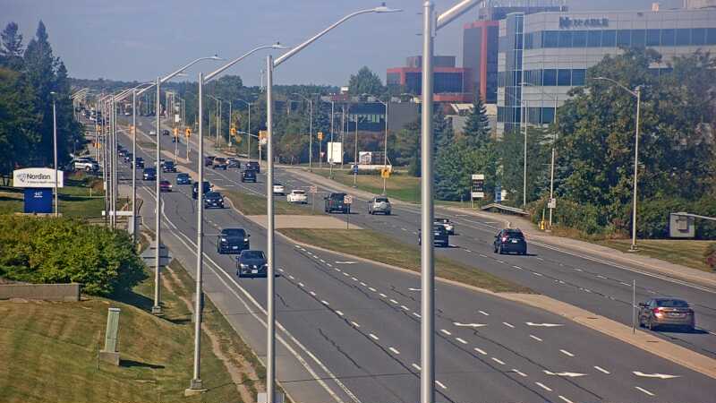 Traffic camera image at 2025-09-14 17:36:04