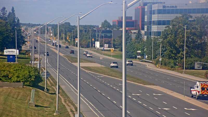 Traffic camera image at 2025-09-14 18:01:25