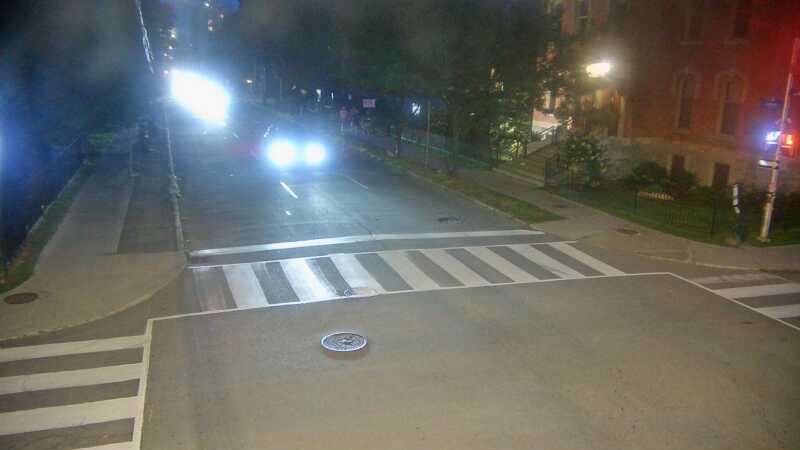 Traffic camera image at 2025-08-25 00:25:58