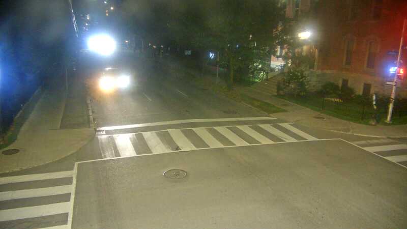 Traffic camera image at 2025-08-25 00:41:02