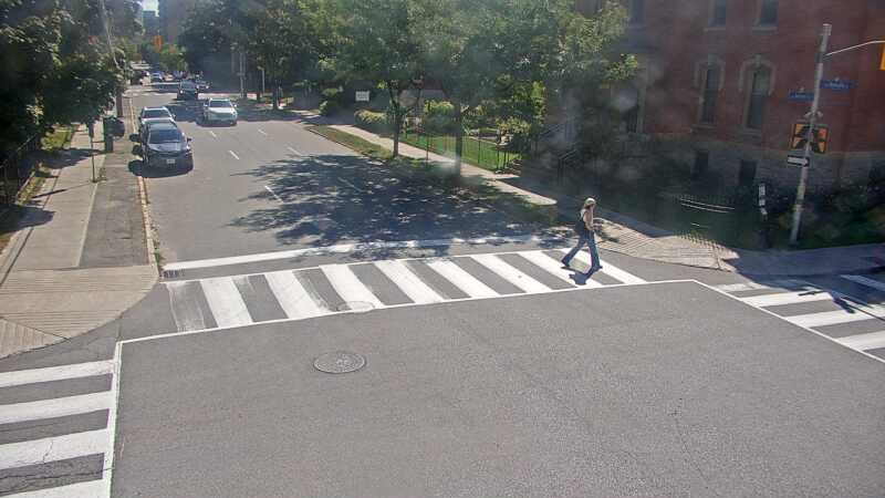 Traffic camera image at 2025-09-14 17:16:08