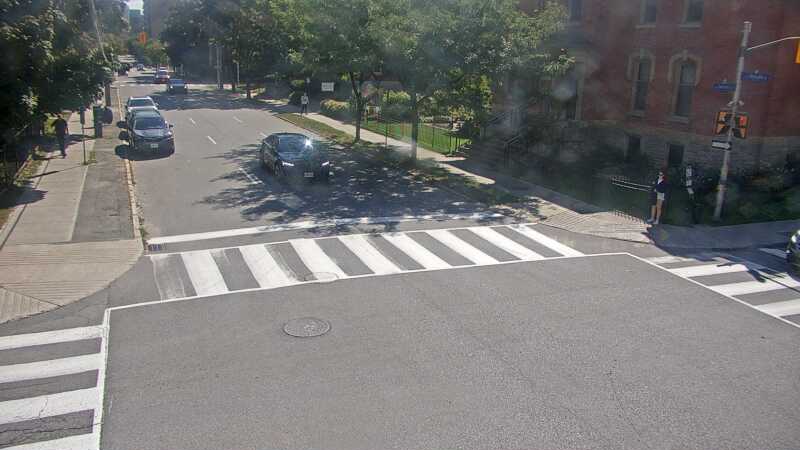 Traffic camera image at 2025-09-14 17:21:04