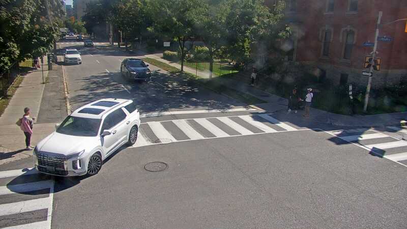 Traffic camera image at 2025-09-14 18:21:04