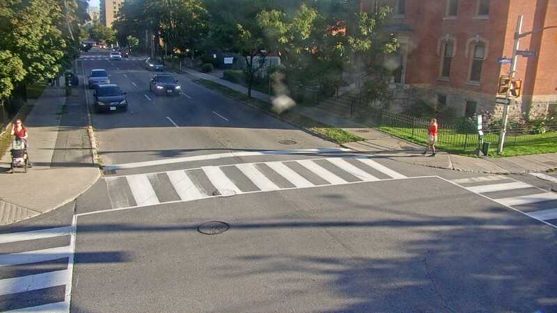 Traffic camera image at 2025-09-15 21:31:06