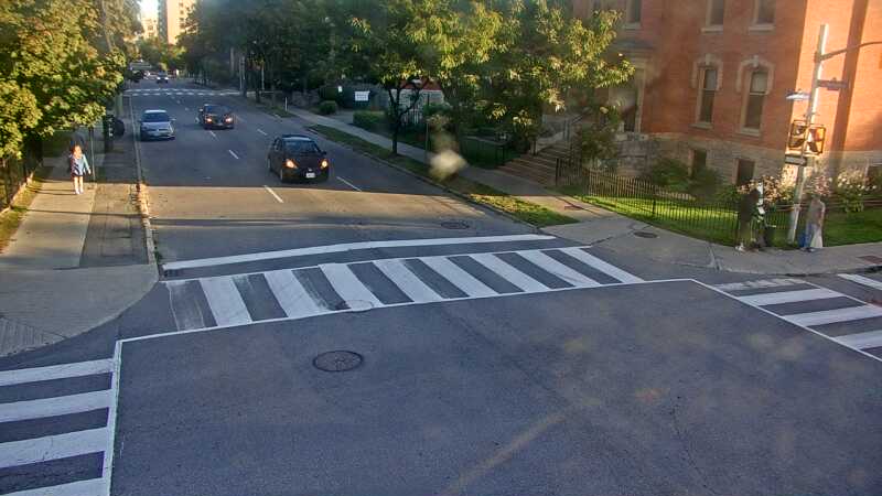 Traffic camera image at 2025-09-15 22:11:02